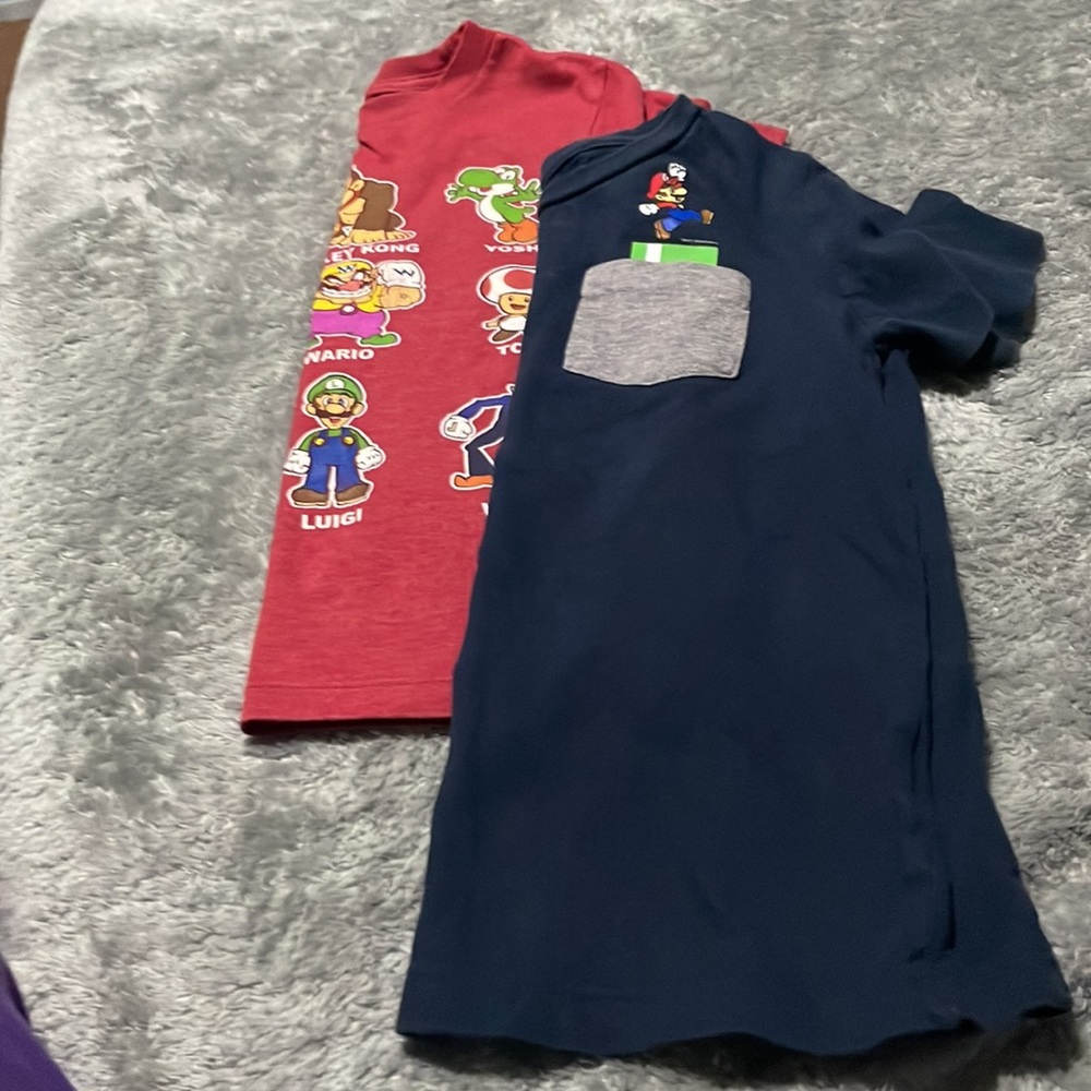 Boys xsmall 5 Old Navy tee